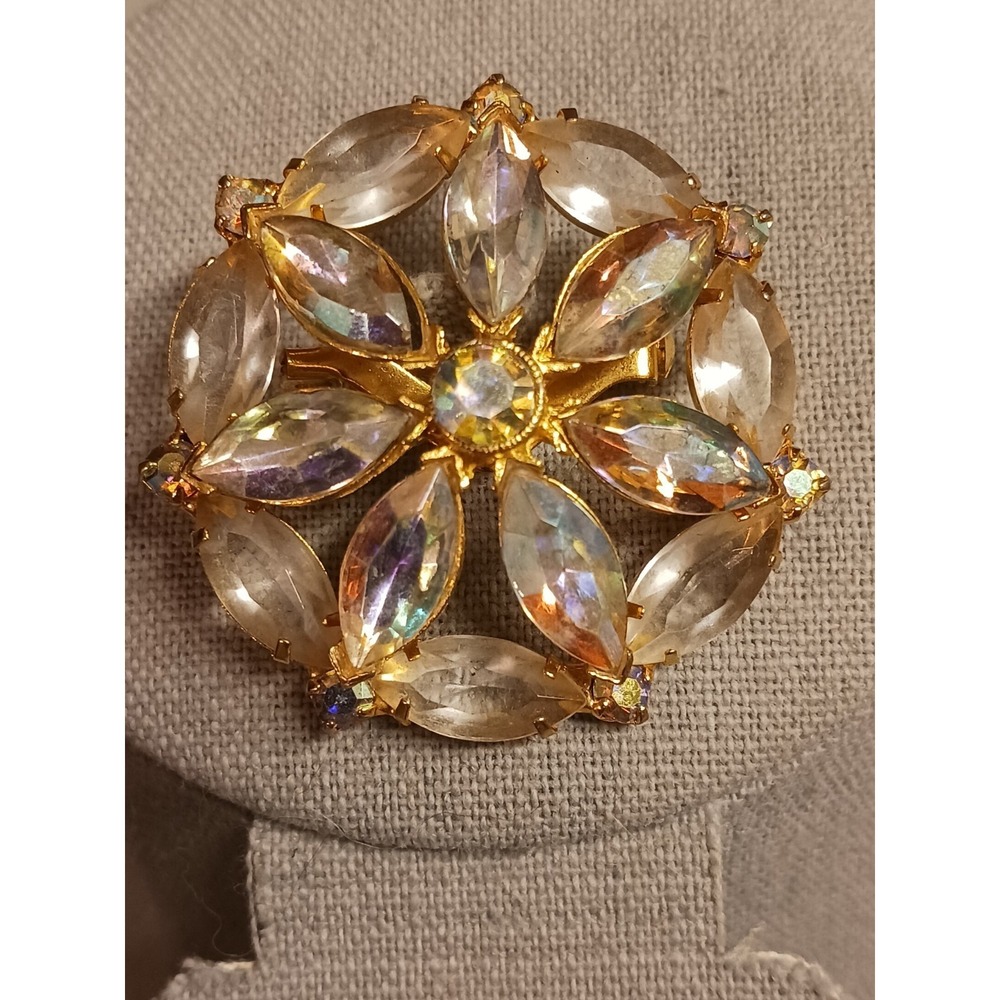 Vintage Aurora Borealis And Goldtone Flower Sparkling Pin Brooch